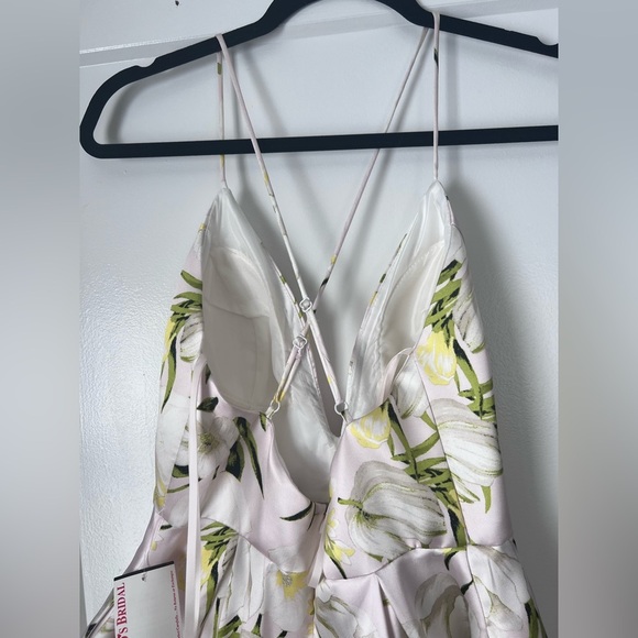 NWT- David’s bridal- Light pink dress with yellow/white flowers - Picture 9 of 10